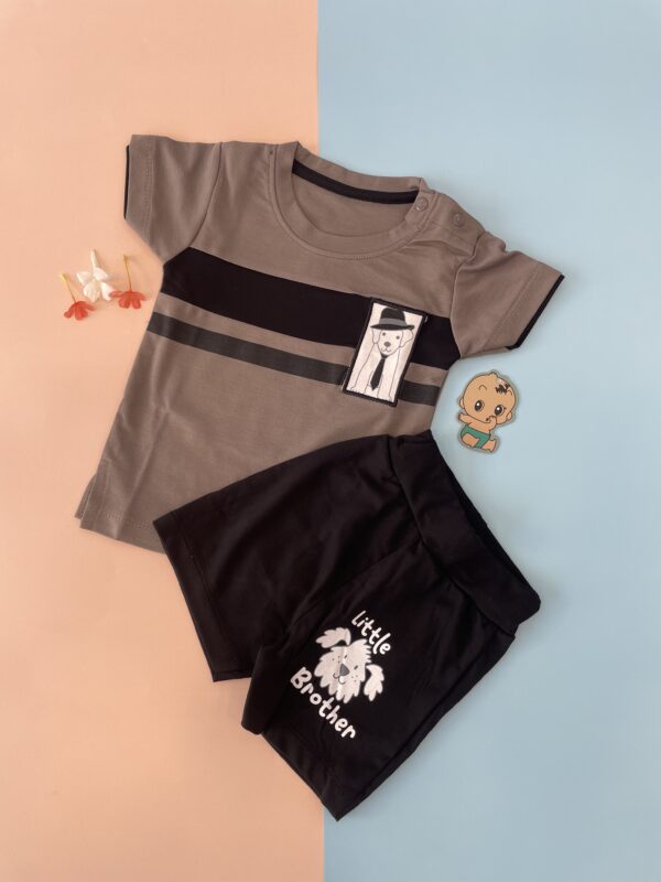 Tshirt With Shorts - Image 5