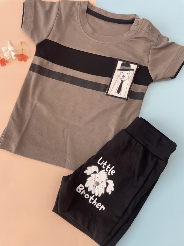 Tshirt With Shorts - Image 8
