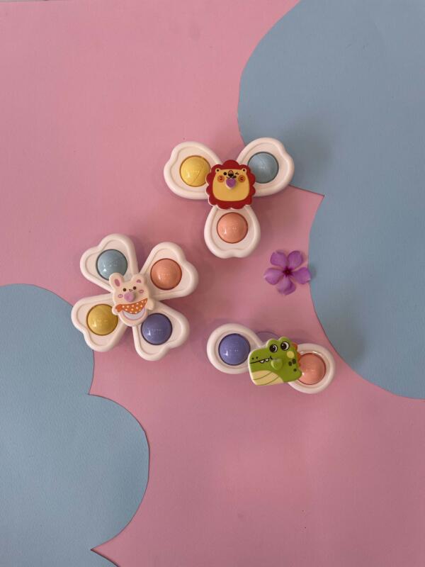 Adorable crib-stick baby spinner