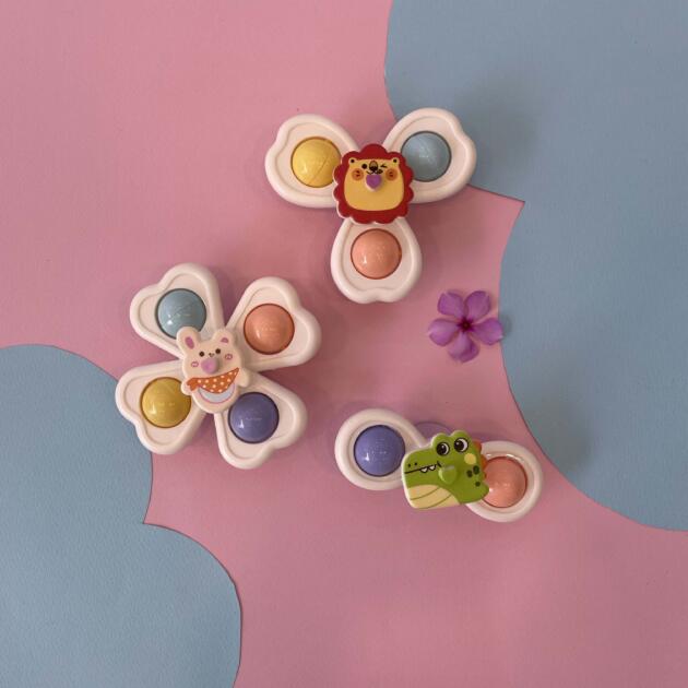 Adorable crib-stick baby spinner