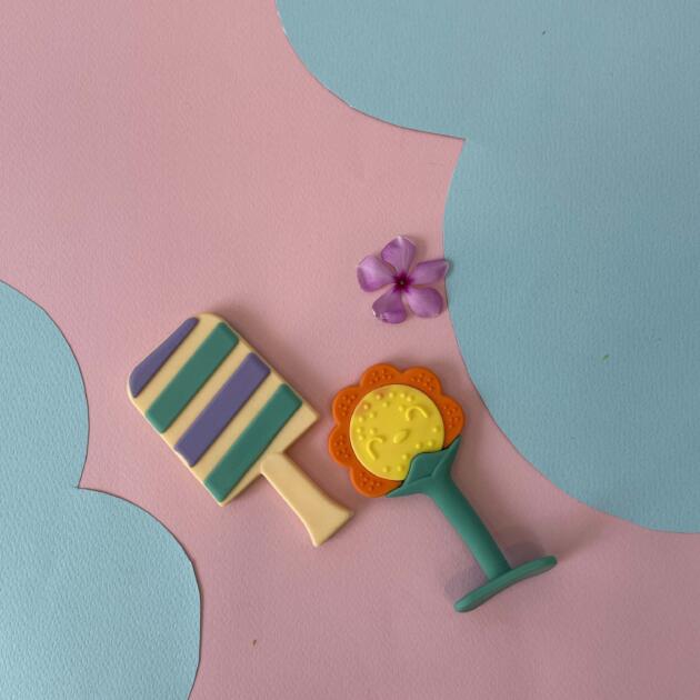 Flower & ice cream stick design silicone baby teethers - pack of 2