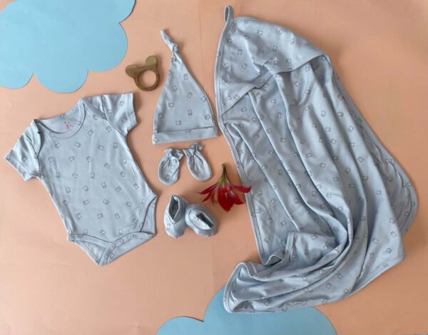 5 Must-Have Items for Newborns
