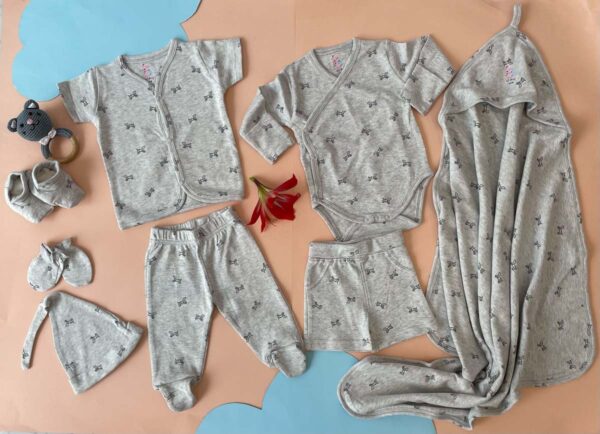 Baby gift set pack of 8 includes-1 full sleeve bodysuit 1 half-sleeve shirt1 pair of full-length pants1 shorts1 beanie cap                          1 pair of mitten1 pair of booties1 swaddle blanket - Image 7