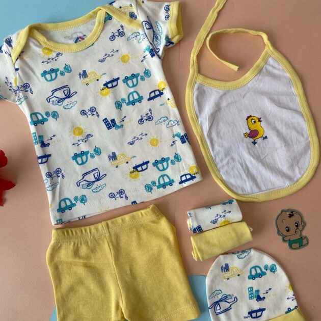 Baby gift set pack of 5 includes-1 half-sleeve tshirt                  1 shorts 1 beanie cap                          1 bib, 2 wash clothes