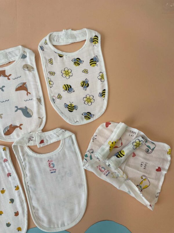 Feeding & Bath Time bibs - Image 5