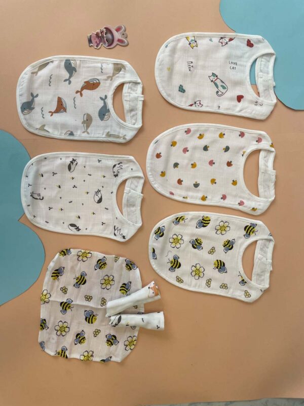 Muslin bib & washcloth - Image 3