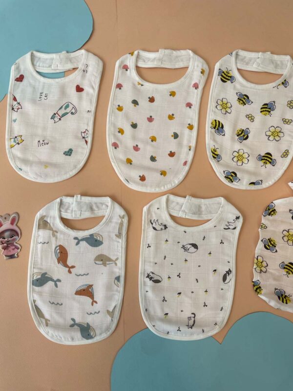 Muslin bib & washcloth