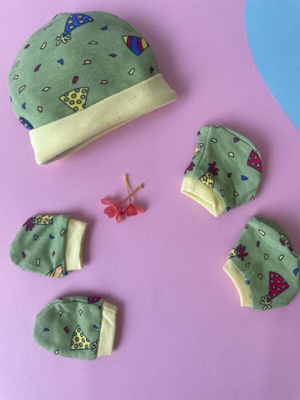 Cap, Mitten & Sockes Pack Of 3 - Green