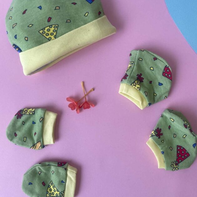 Cap, Mitten & Sockes Pack Of 3 - Green