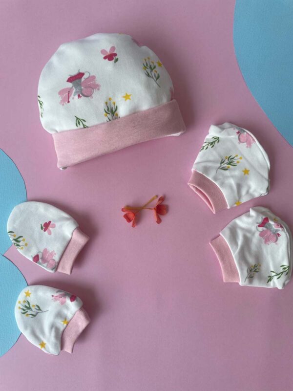 Cap, Mitten & Sockes Pack Of 3