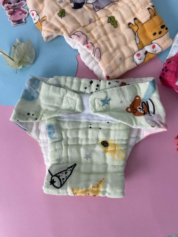 Muslin Coloured Printed Diaper Pack Of 2 - Image 7